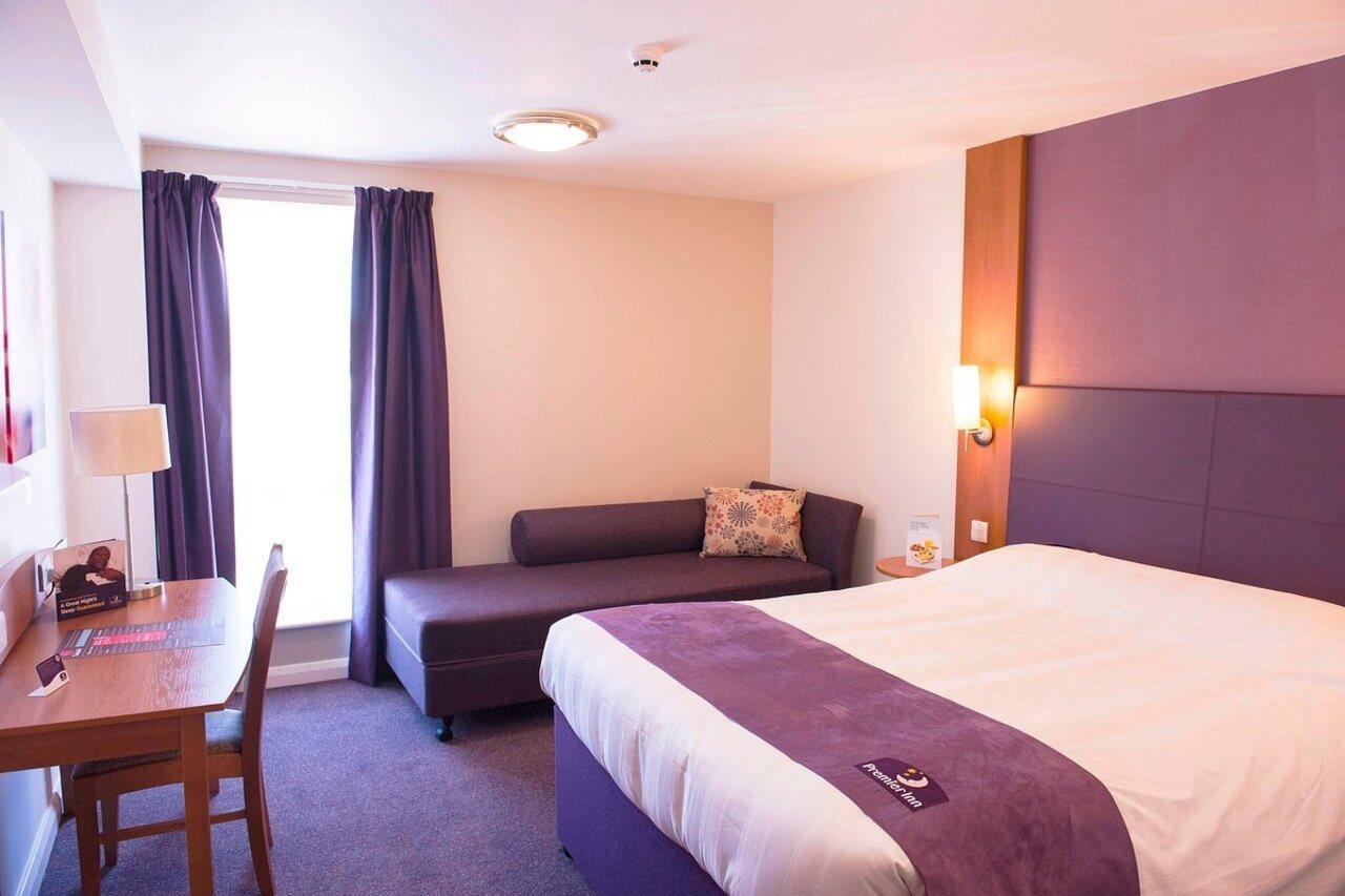 Premier Inn Lymington Eksteriør bilde